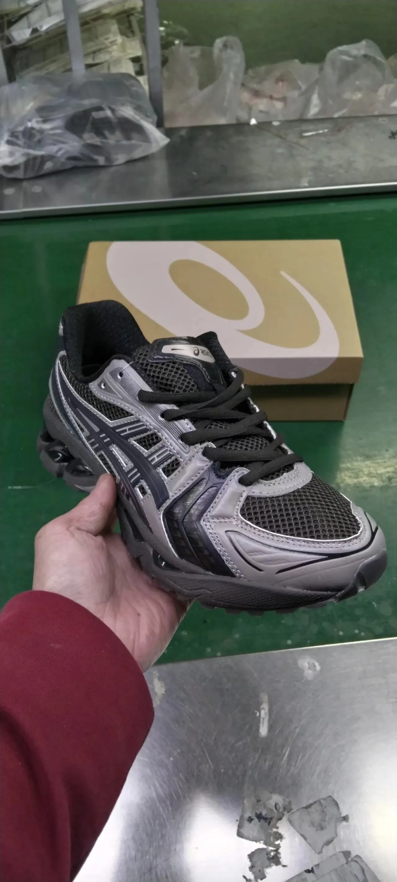 ASICS Gel-Kayano Gris Noir Mesh Haut Recouvrement Synthétique Chaussures de Course 2