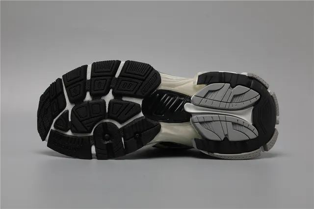 ASICS Runner Grey/White/Black Running Shoes 6