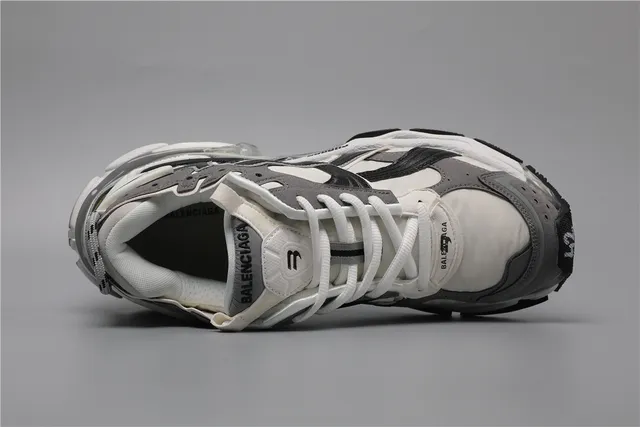 ASICS Runner Grey/White/Black Running Shoes 7