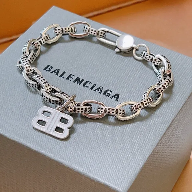 Balenciaga BB Bracelet Silver-Tone Enamel Chain Bracelet 4