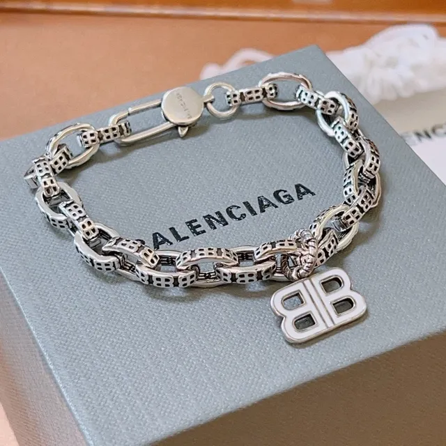 Balenciaga BB Bracelet Silver-Tone Enamel Chain Bracelet 6