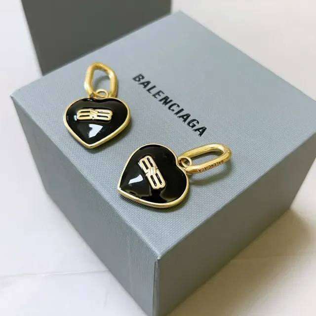 Balenciaga BB Logo Coração Brincos de Esmalte 4