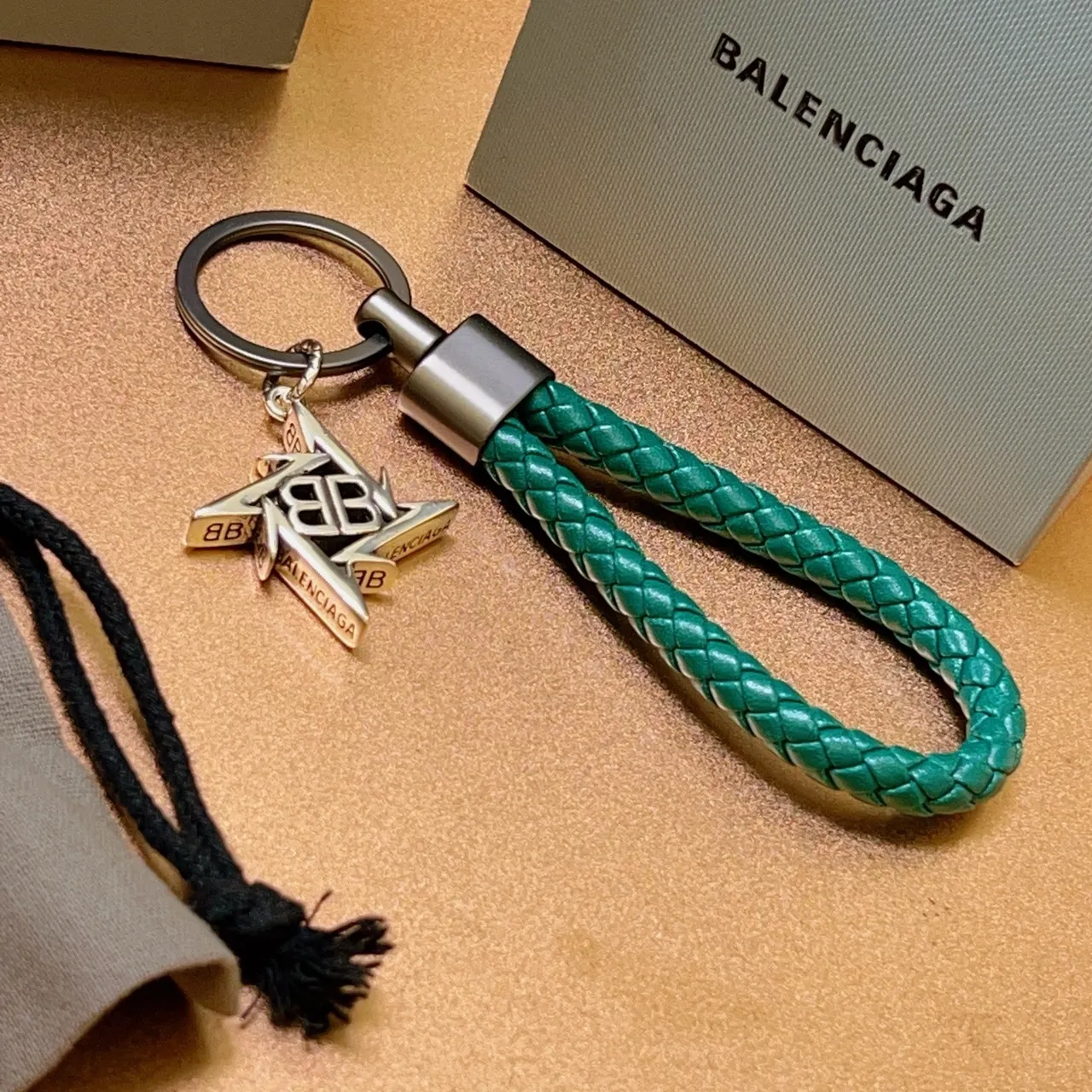 Balenciaga BB Star verde turquesa couro trançado chaveiro pulseira 3