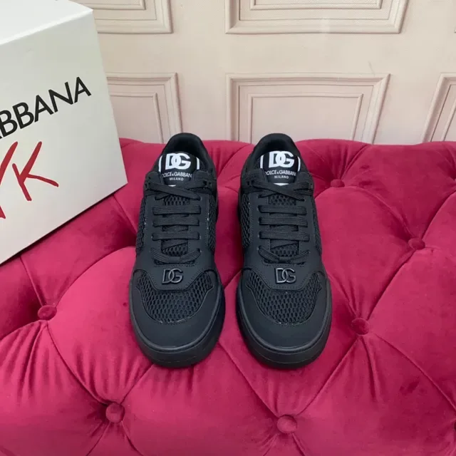 Balenciaga Chaussures lifestyle noires blanches en maille et synthétique panelées 7