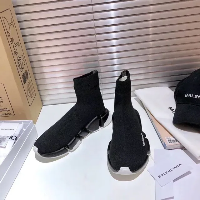 Balenciaga noir blanc Sock-Fit Knit Upper Sculpted Multi-Part Sole Lifestyle Sneakers 2