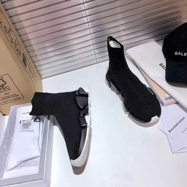 Balenciaga noir blanc Sock-Fit Knit Upper Sculpted Multi-Part Sole Lifestyle Sneakers 3