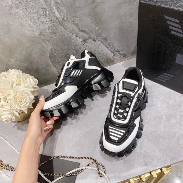 Balenciaga قاعدة سوداء بيضاء بانيلات غير متناظرة حذاء رياضي سميك 3