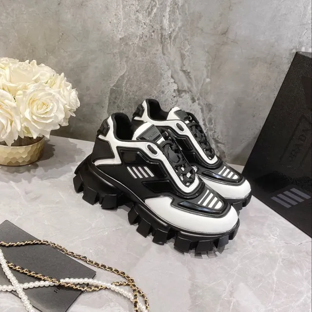 Balenciaga قاعدة سوداء بيضاء بانيلات غير متناظرة حذاء رياضي سميك 5