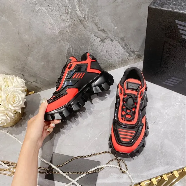 Balenciaga Defender أسود وأحمر حذاء رياضي سميك 2