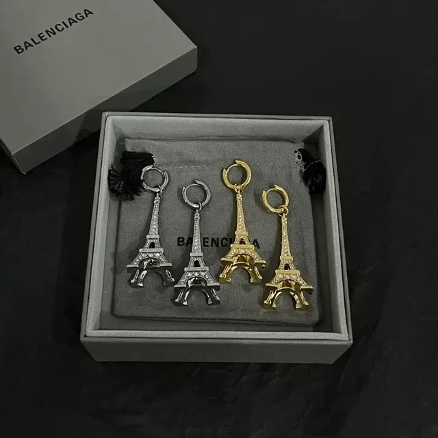 Balenciaga أقراط إيفل تور بارفيه كريستال لون ذهبي 5