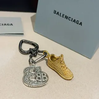 Balenciaga Pulsera Charm Mini Zapatilla Dorada Plata Forma Corazón Logo BB