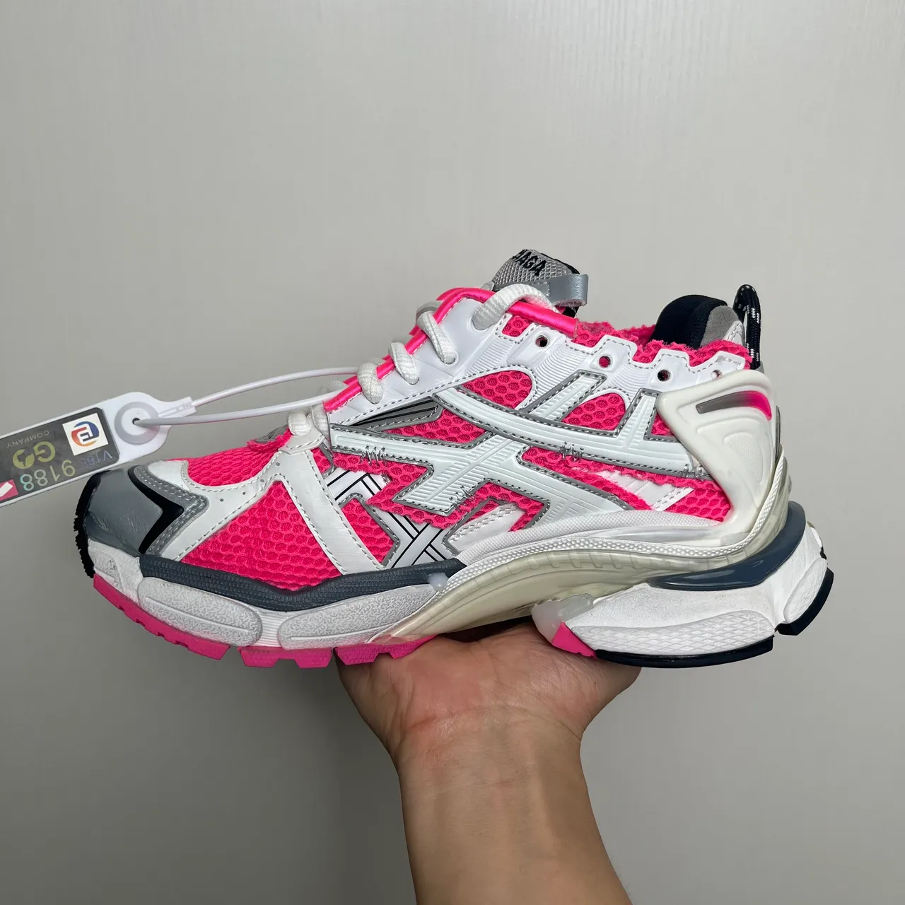 Balenciaga Tênis Chunky Rosa Branco Oversized Cage Overlay Textura de Favos de Mel na Sola Intermediária 3