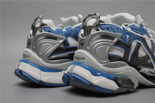Balenciaga Runner أزرق أبيض رمادي Chunky Sneakers 2