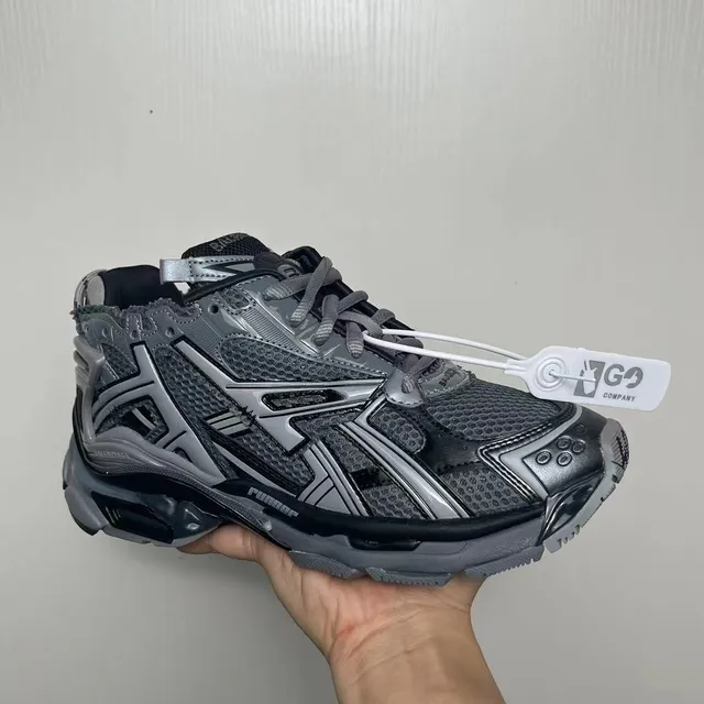 Balenciaga Runner Tênis Chunky Cinza e Preto 2