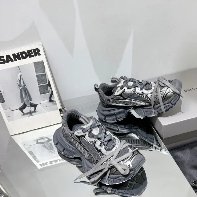 Balenciaga Runner Tênis Cinza Metálico Chunky 7