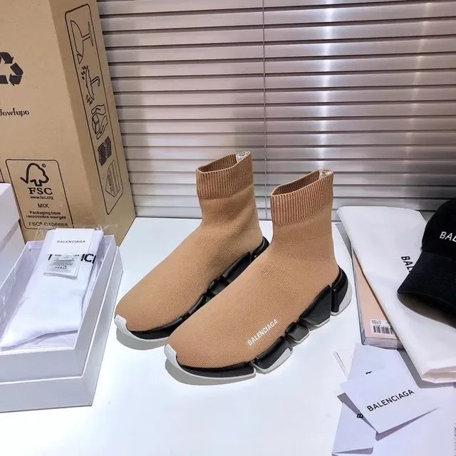 Balenciaga Speed Trainer Beige Noir Blanc Sneakers Lifestyle 5