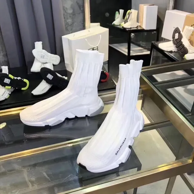 Balenciaga Speed Trainer tênis lifestyle branco e preto 2