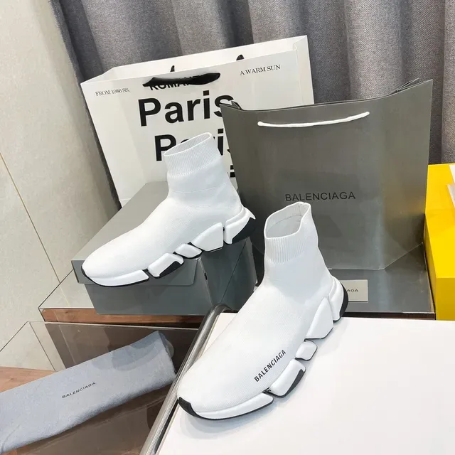 Balenciaga Speed Trainer sneakers lifestyle brancas e pretas 2