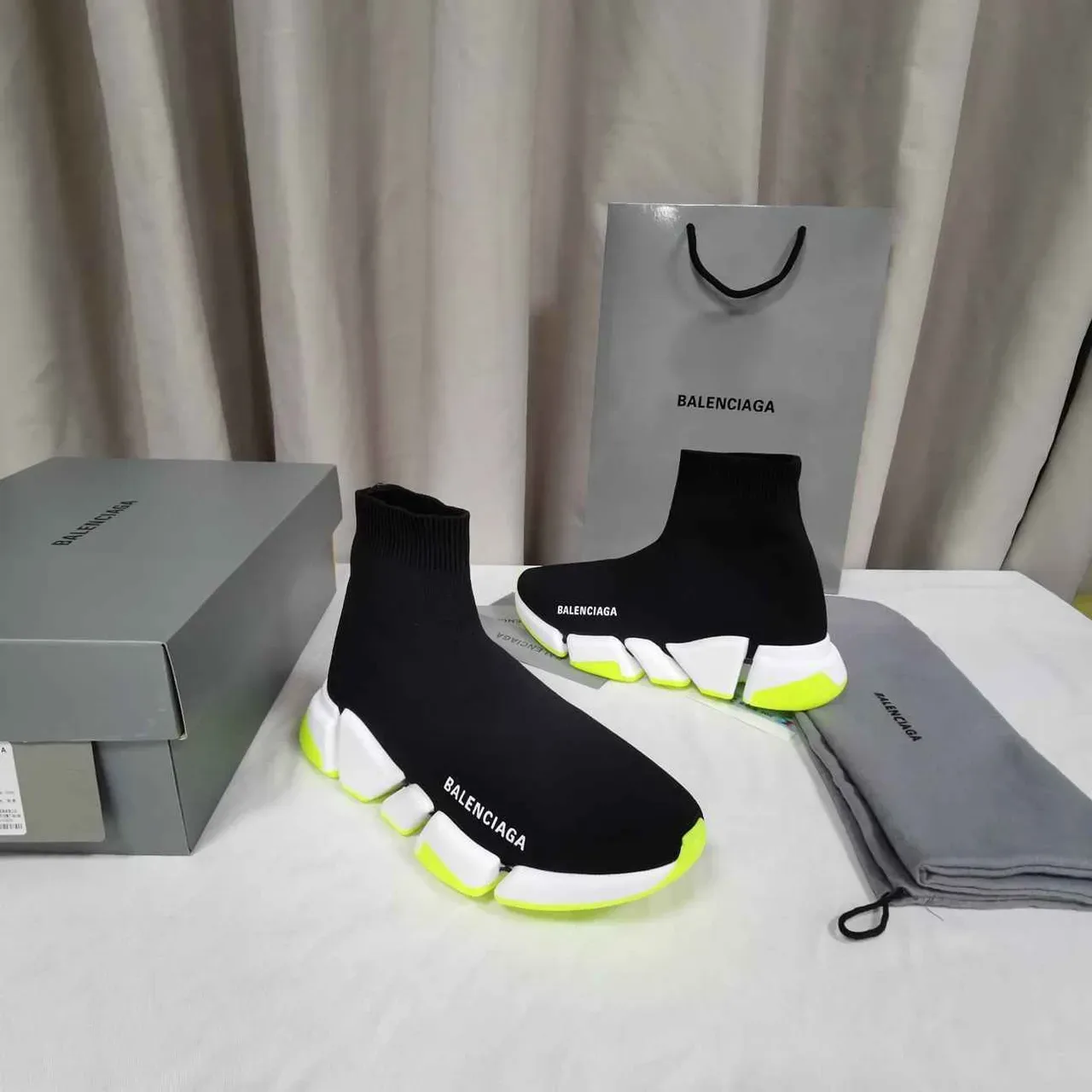 Balenciaga Speedcat Noir Jaune Chaussure à Collet de Chaussette Upper Tricoté Semelle Bloc Segmentée Lifestyle Sneakers 6