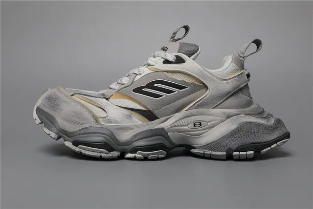Balenciaga Track Trainer tênis brancos, cinza, bege, chunky 9