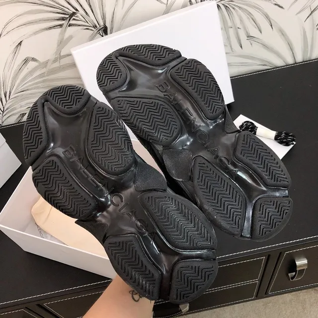 Balenciaga Triple S Sneakers Chunky Noires 3