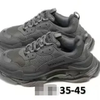 Balenciaga Triple S رمادي سنيكرز تشونكي