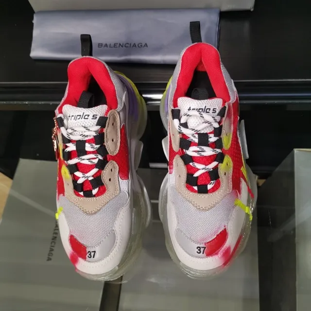 Balenciaga Triple S حذاء رياضي سميك متعدد الألوان 8
