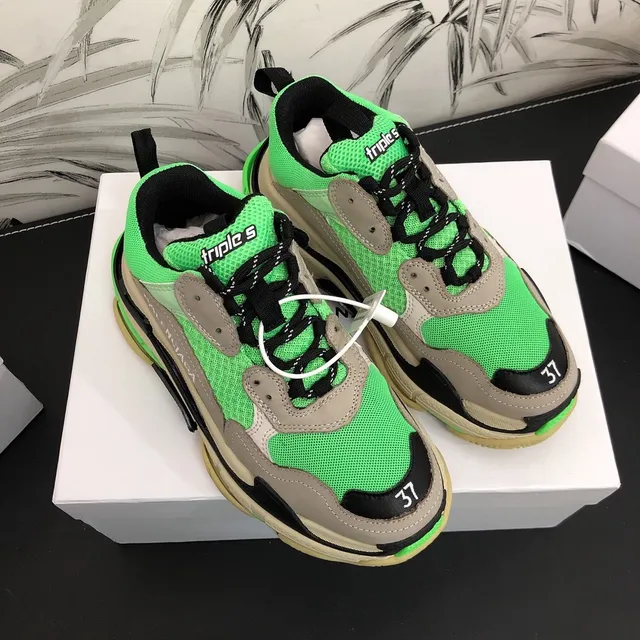 Balenciaga Triple S Chaussures Chunky en Vert Néon, Beige et Noir 2