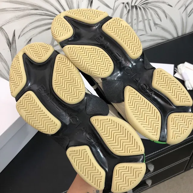 Balenciaga Triple S Sneakers Vert Néon Noir et Crème Épaisses 3