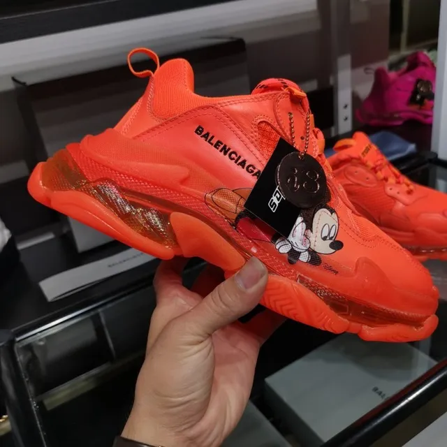 Balenciaga Triple S baskets chunky orange transparent silhouette oversized semelle multicouche 6