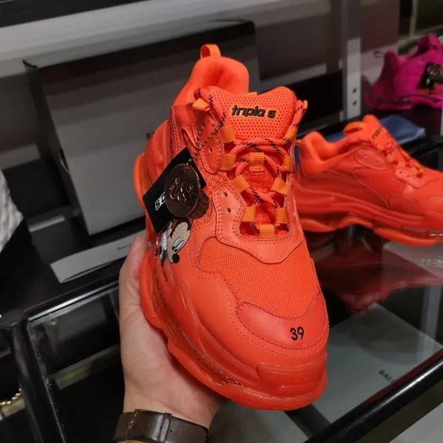 Balenciaga Triple S baskets chunky orange transparent silhouette oversized semelle multicouche 8