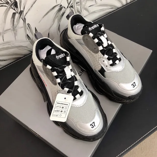 Balenciaga Triple S Blancs Noirs Gris Rouges Sneakers Chunky 5