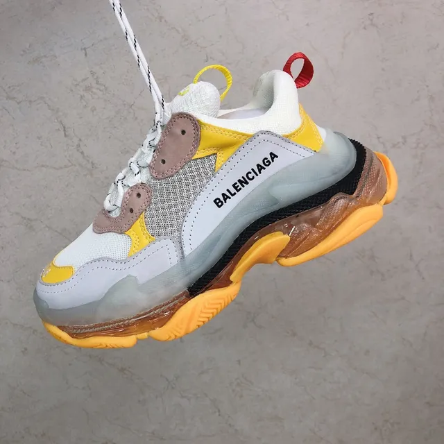 Balenciaga Triple S sneakers blanches jaunes beiges chunky 5