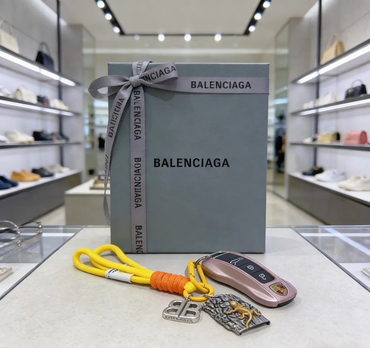 Balenciaga Jaune Orange Ceinturé Corde Double Charm Bijoux 2
