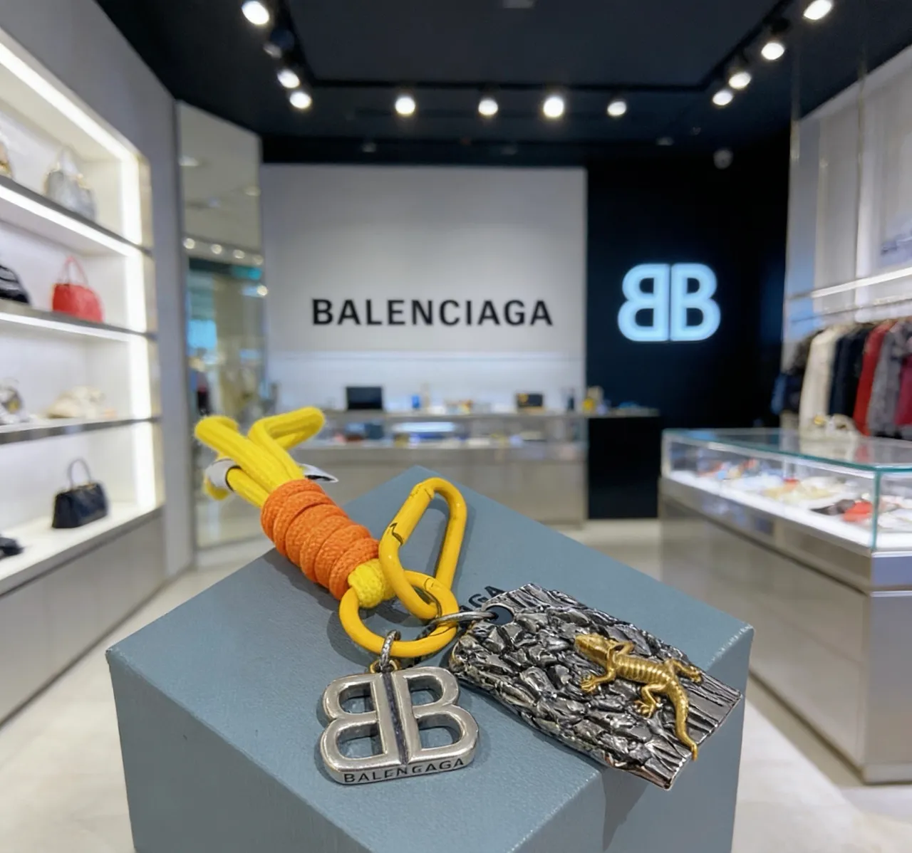 Balenciaga Jaune Orange Ceinturé Corde Double Charm Bijoux 5
