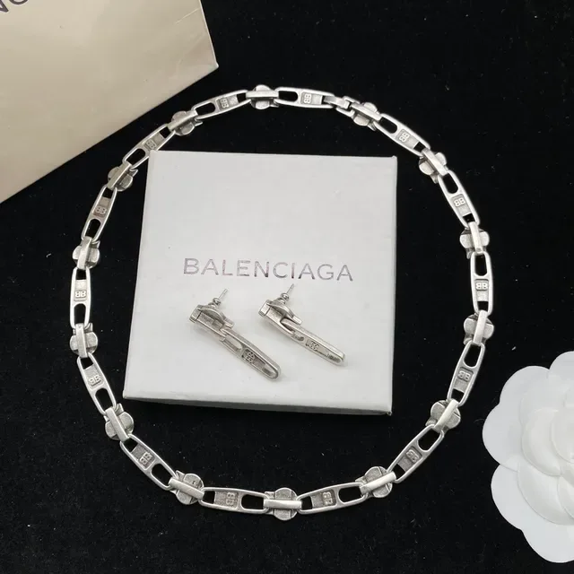 Balenciaga Colar Corrente Zíper Prata Eslabões Entrelazados Motivo 8