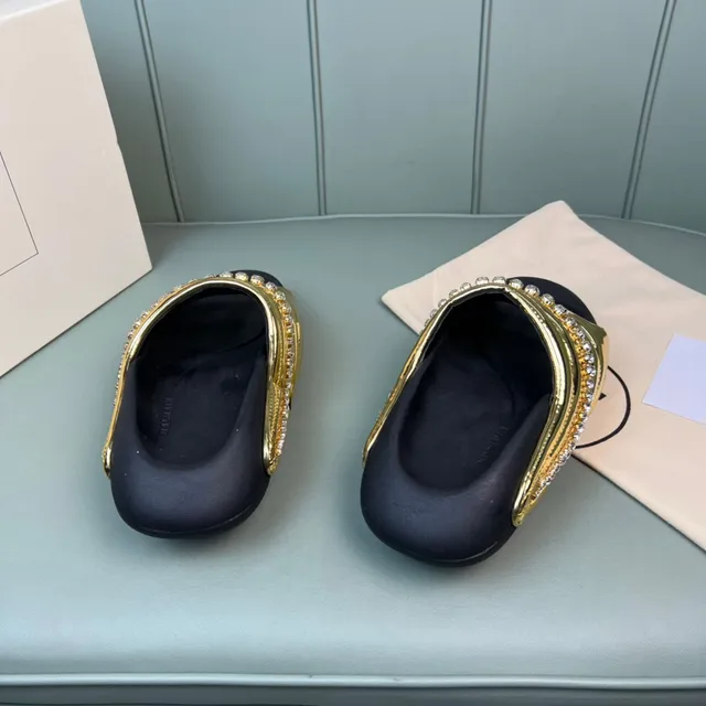 Balmain Zapatillas Doradas Negras Metálicas Cuero Patentado Cuiltadas con Correa Multicapa 6