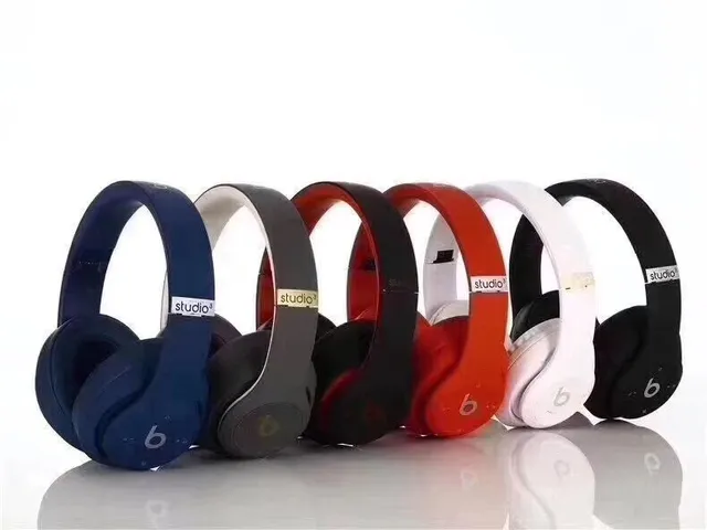 Beats beatsstudio³ wireless Black Gold Circumaural Matte Finish Over-ear Headphones 5
