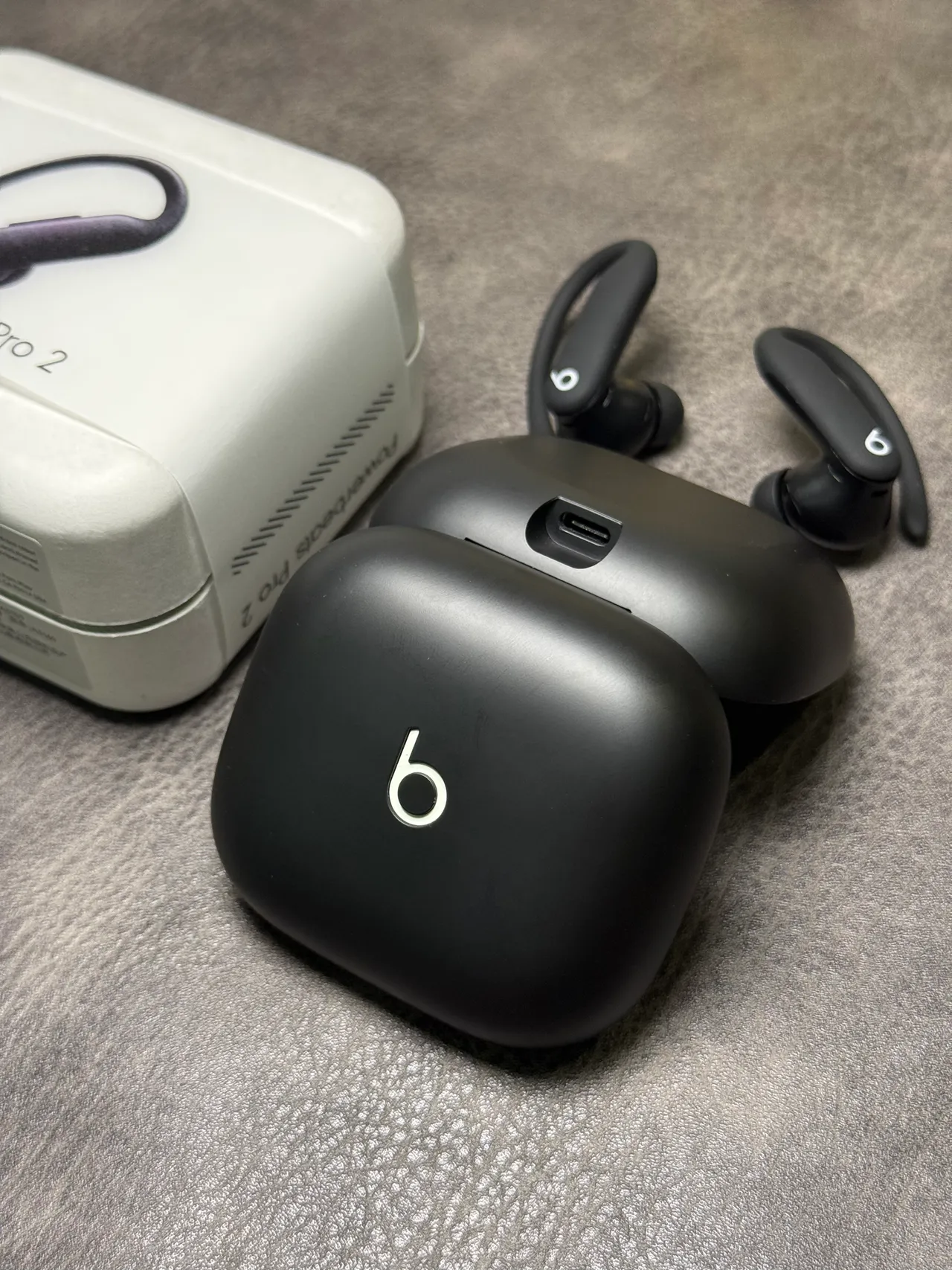 Beats Powerbeats Pro 2 Black Sports Earphones 9