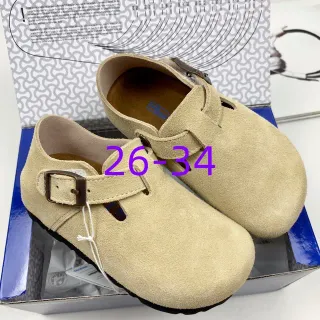 Birkenstock Arizona বেইজ কালো স্যুড উপরের অংশ এক বকেল স্ট্র্যাপ আরামদায়ক জুতা
