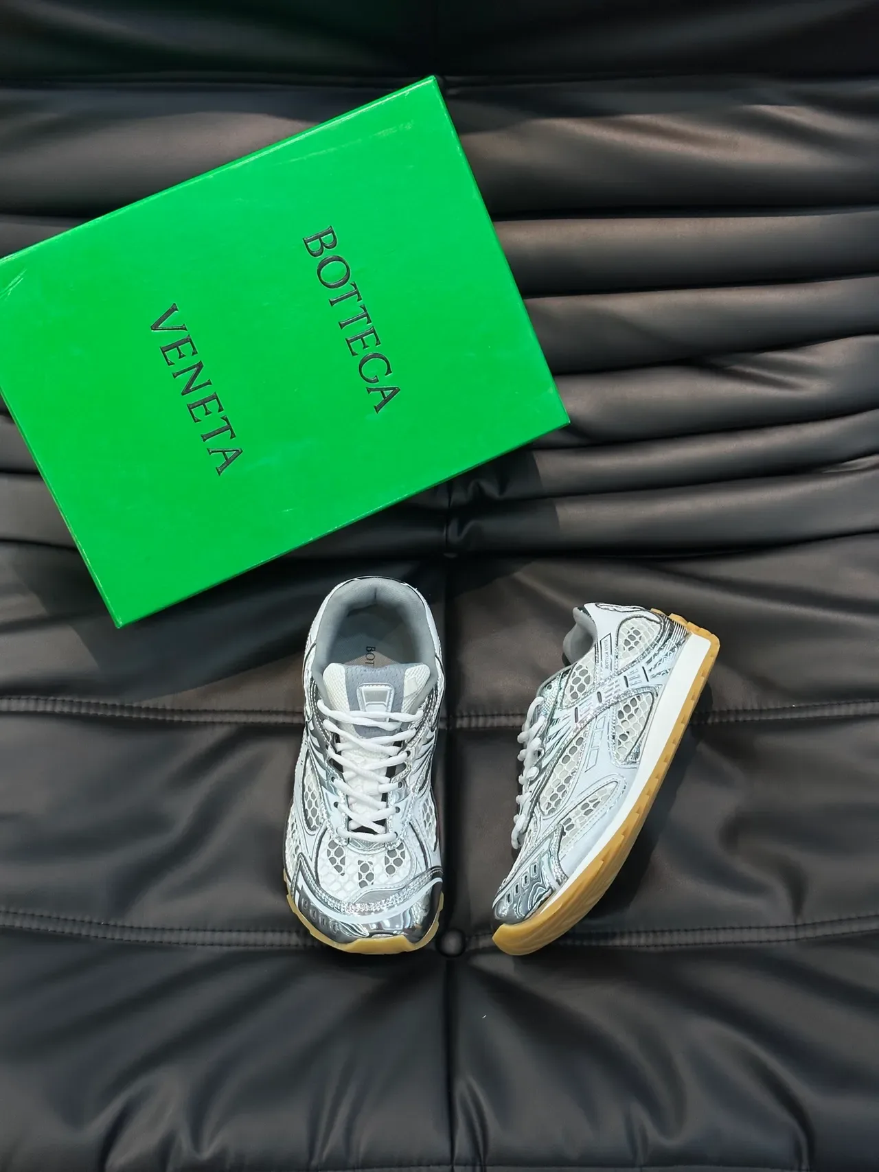 Bottega Veneta Andiamo Chaussures lifestyle argent métallique en maille 5