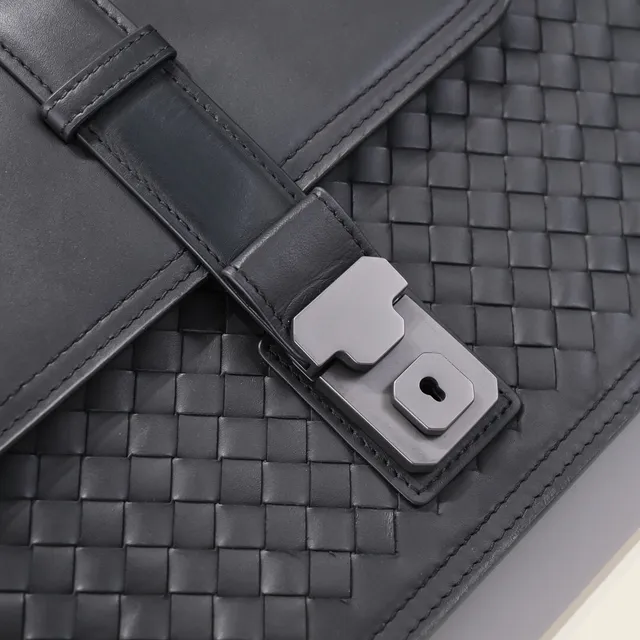 Bottega Veneta Black Gray Intrecciato Woven Leather Flap Envelope Clutch 4