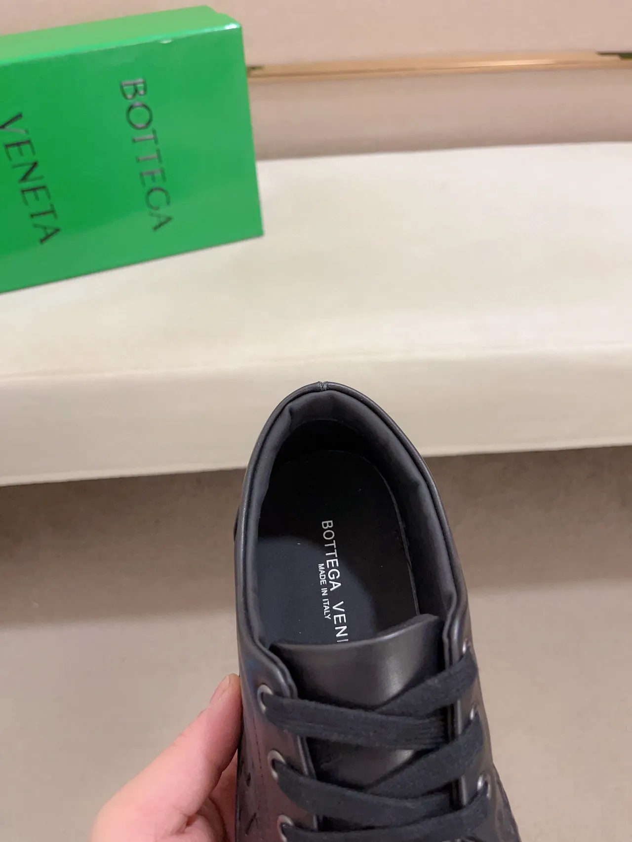 Bottega Veneta Mocassin de Cuir Noir Intrecciato à Lacets Low-Top 6