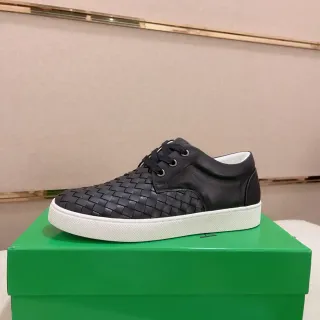 Bottega Veneta Cassette Black Intrecciato Woven Leather Lifestyle Sneaker