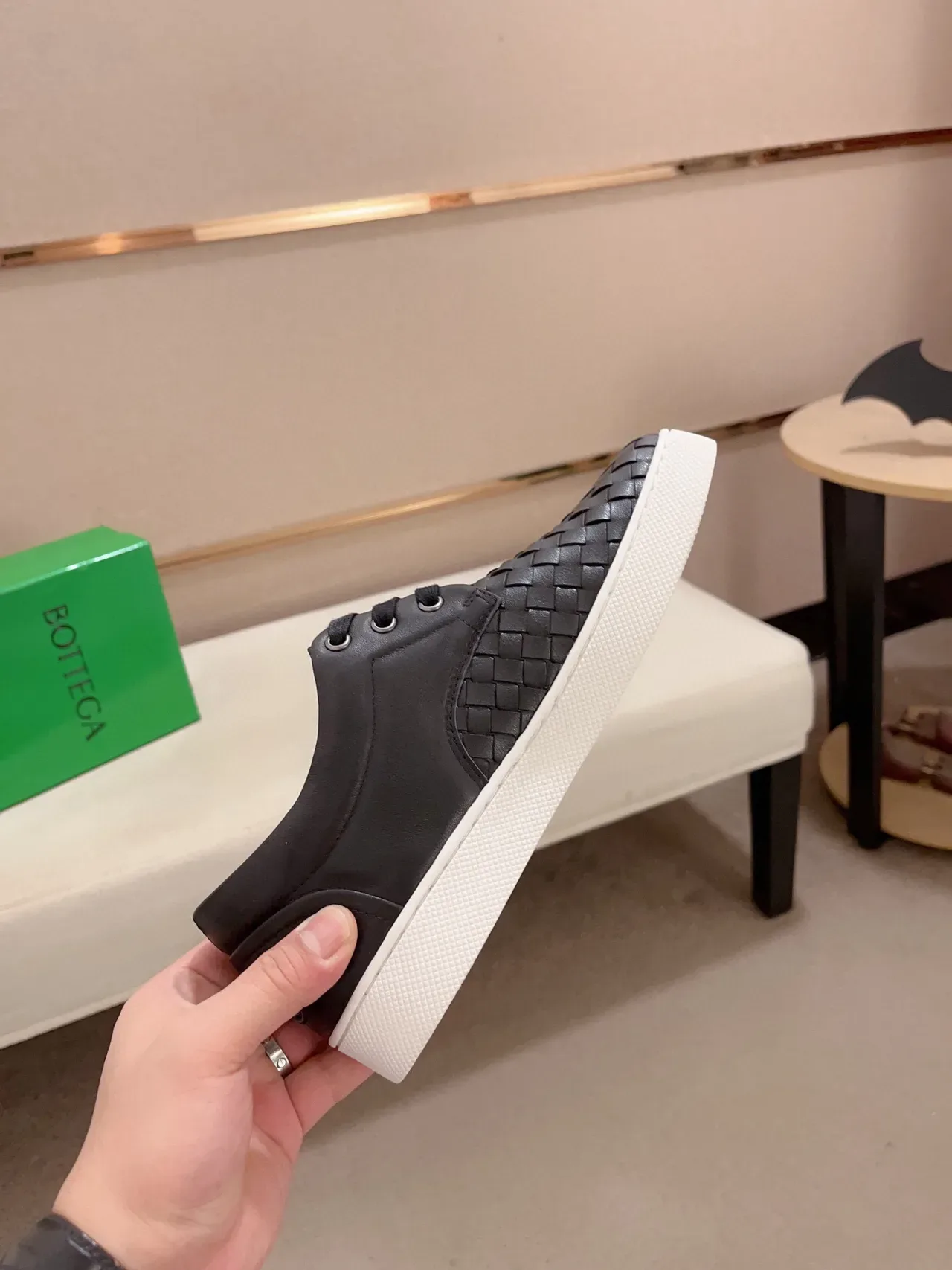 Bottega Veneta Cassette Noir Intrecciato Cuir tressé Chaussure lifestyle 5