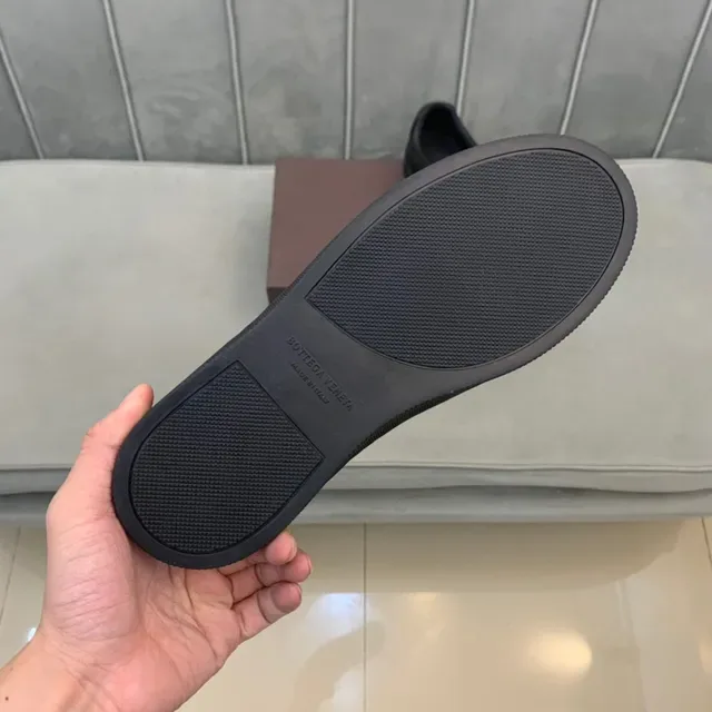 Bottega Veneta Cassette Noir Intrecciato Cuir Tressé Style de Vie Sneakers 2