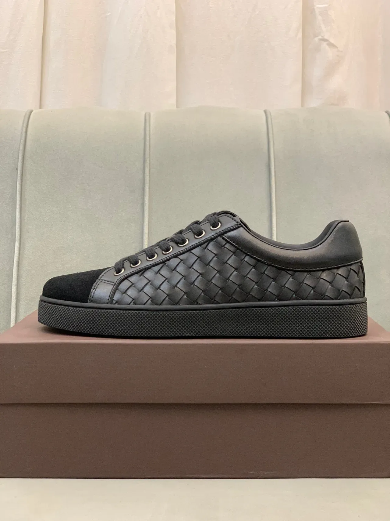 Bottega Veneta Cassette Noir Intrecciato Cuir Tressé Style de Vie Sneakers 6
