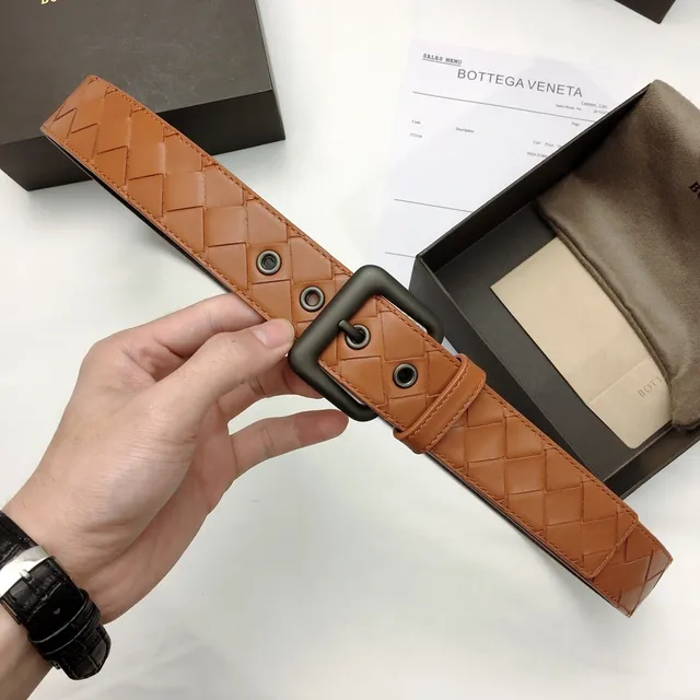 Bottega Veneta Cassette Intrecciato Cinto de couro tan 5