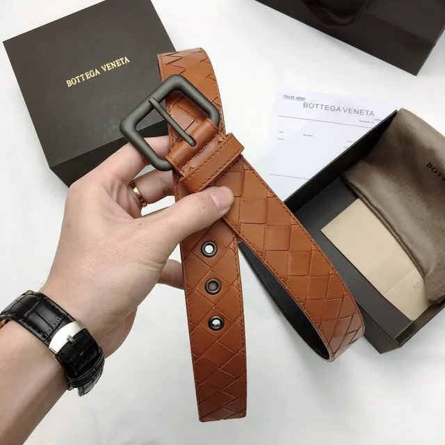 Bottega Veneta Cassette Intrecciato Cinto de couro tan 6