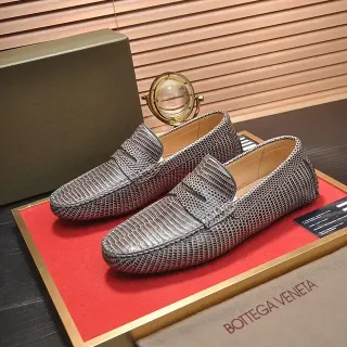 Bottega Veneta Gray Beige Lizard-Textured Leather Penny Strap Loafer